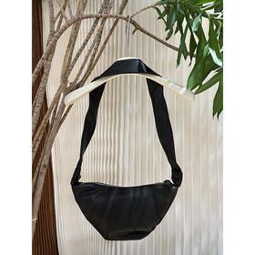 【非质量问题不退，谢谢理解】【可可推荐】Le*maire复古牛角包 牛皮材质 轻柔软糯 慵懒随性 经典佰搭