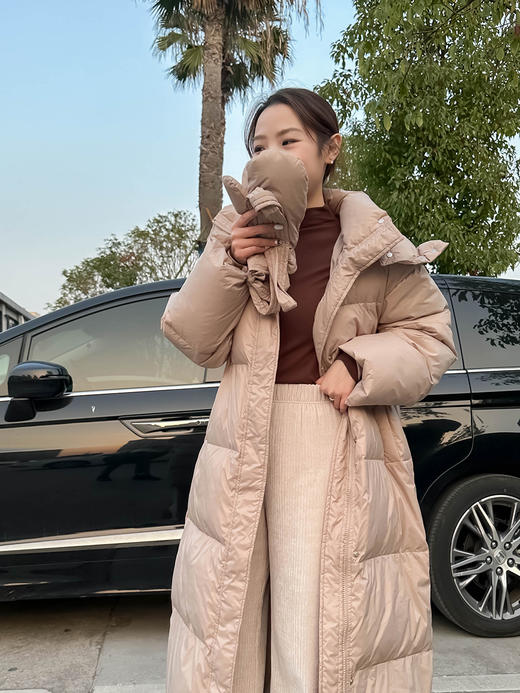 3天左右发/本仓发】女明星都爱穿“大被子”羽绒服，新国标90%白鸭绒更蓬松保暖，还配套做了同色系手套，东北穿都不怕冷了！门襟拉链+按扣+可拆卸帽子+袖子罗纹收口，防风御寒！黑色/卡其 150斤都能穿 商品图14