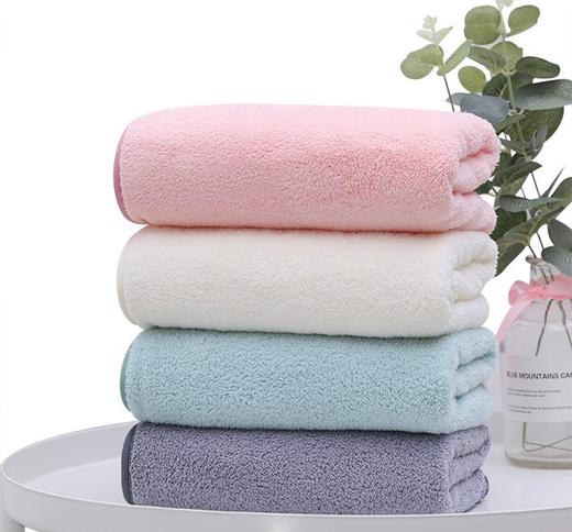 【挂钩设计！方便悬挂】3条装男女家用毛巾柔软吸水珊瑚绒亲肤舒适可悬挂颜色随机，独特悬挂设计，满足你的家居需求。 商品图1