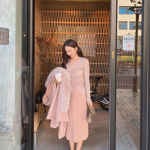 金蘑菇菇【晚安曼特宁】燕麦 钻钻 XS码 ！冬天需要的氛围感内搭小心机毛衣 商品图2