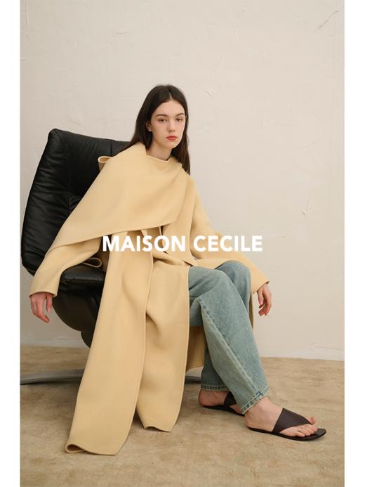 MAISON CECILE鹅黄/黑色围巾戴帽羊毛可拆分随性宽松大衣 商品图1