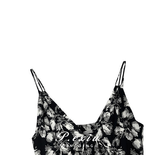 03-3潘依绣丁丁宠粉 春夏季碎花V领吊带连衣裙 Z1235 商品图2