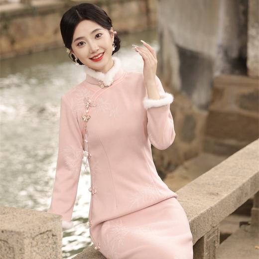 冬季新款，加毛加厚复合超柔雪花绒侧八扣长款旗袍日常款旗袍SJT-396 商品图3