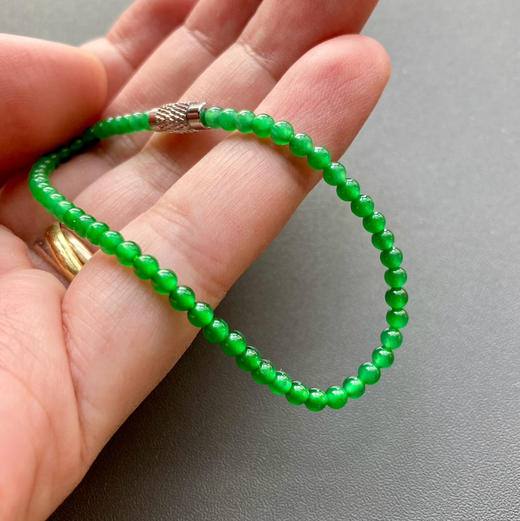 高冰种阳绿辣色翡翠珠串手钏手链 商品图6