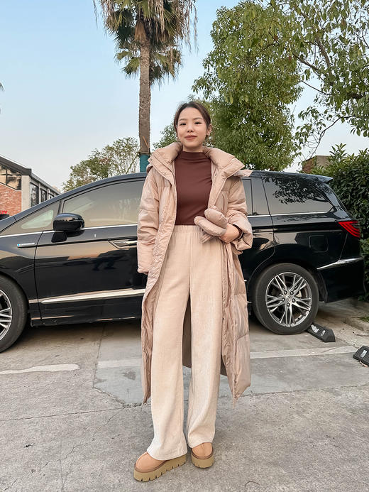 3天左右发/本仓发】女明星都爱穿“大被子”羽绒服，新国标90%白鸭绒更蓬松保暖，还配套做了同色系手套，东北穿都不怕冷了！门襟拉链+按扣+可拆卸帽子+袖子罗纹收口，防风御寒！黑色/卡其 150斤都能穿 商品图11