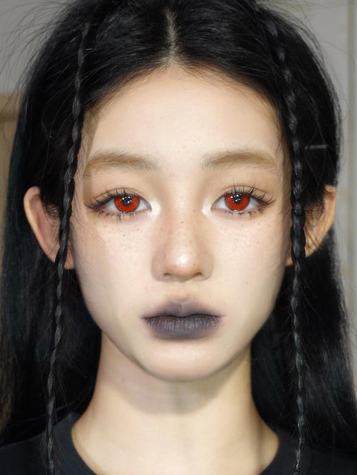 kumicon月抛美瞳 血色修道院 14.2mm 商品图0