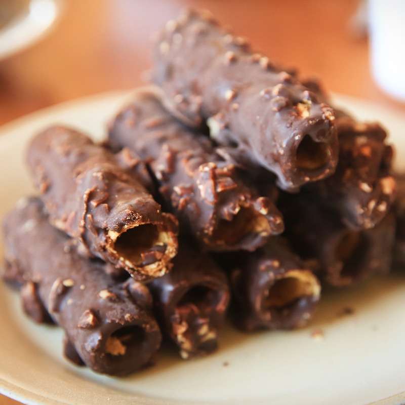 浔隐山 梦龙夹心巧克力果仁棒网红休闲零食米果酥糖果能量棒年货200g/盒