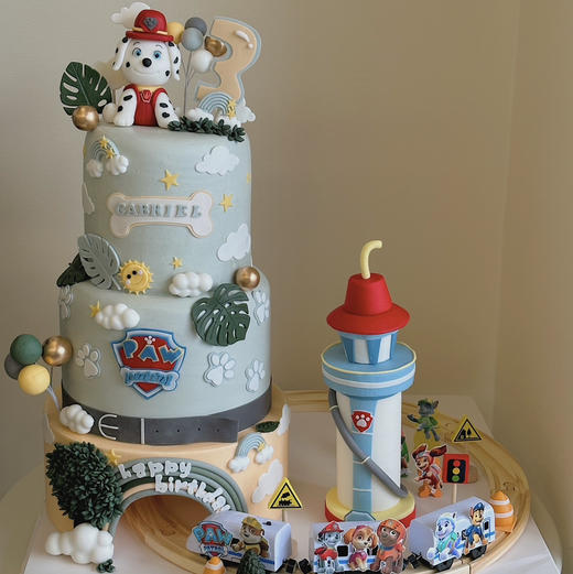 汪汪队×隧道小火车（奶油霜抹面，最底下隧道层为不可食用泡沫） 商品图0