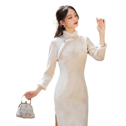 JN-310冬季新款 加毛加绒长款锦缎旗袍改良气质连衣裙米色优雅旗袍 商品图4