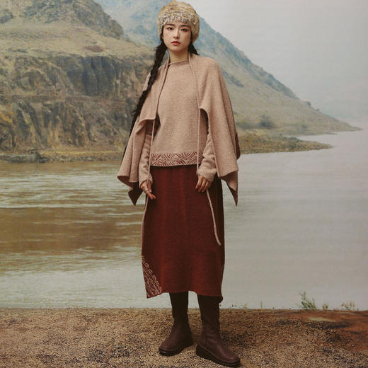 绽放963朵/【IP黄河记忆系列】羊毛卷毛织披肩 商品图0