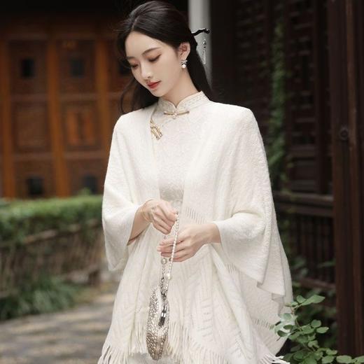 JN-393爆款披肩 秋冬新款旗袍外搭女披肩文艺复古百搭纯色镂空披肩 商品图2