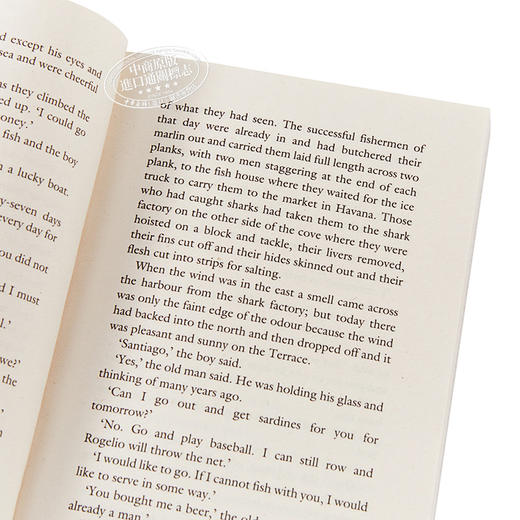 【中商原版】老人与海英文原版小说 英文版The Old Man and the Sea英文原版书 海明威Hemingway 世界经典名著 拉美名著 商品图1