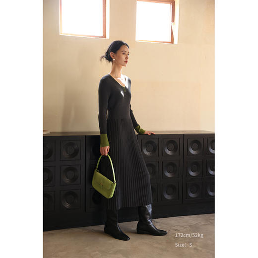 HeyDress水滴领针织羊毛连衣裙女秋冬法式复古收腰a字百褶长裙子 商品图2