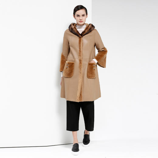 MC4P182麦克斯菲瑞皮毛一体女士休闲大衣 商品图1