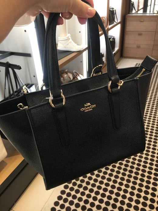 美现！Coach 经典小号蝙蝠包秋千包 黑色只要￥850直邮到手 商品图1