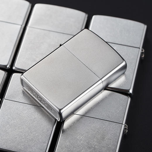 ZIPPO  打火机  防风煤油打火机 经典镀铬磨砂205 商品图1