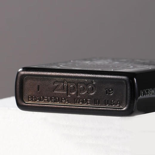 ZIPPO  打火机  煤油打火机  魔鬼猫-镀银表情猫套装 商品图4