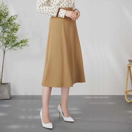 EITIE爱特爱卡其色高腰a字伞裙显瘦OL通勤百搭过膝半身裙24春新款A2406301 商品图2