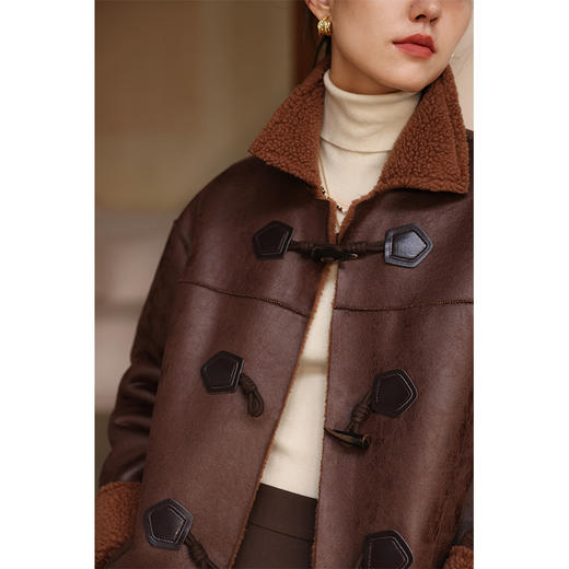 （小眠专属）HeyDress牛角扣皮毛一体外套女冬季复古保暖麂皮绒羊羔毛皮草大衣 商品图3