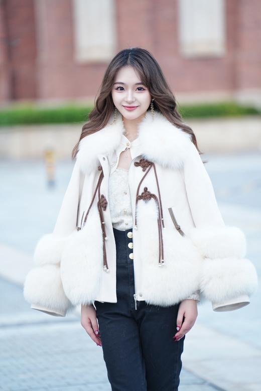 臣禾【新中式皮草】【90白鹅绒+狐狸毛】短款外套 9234070383  商品图1