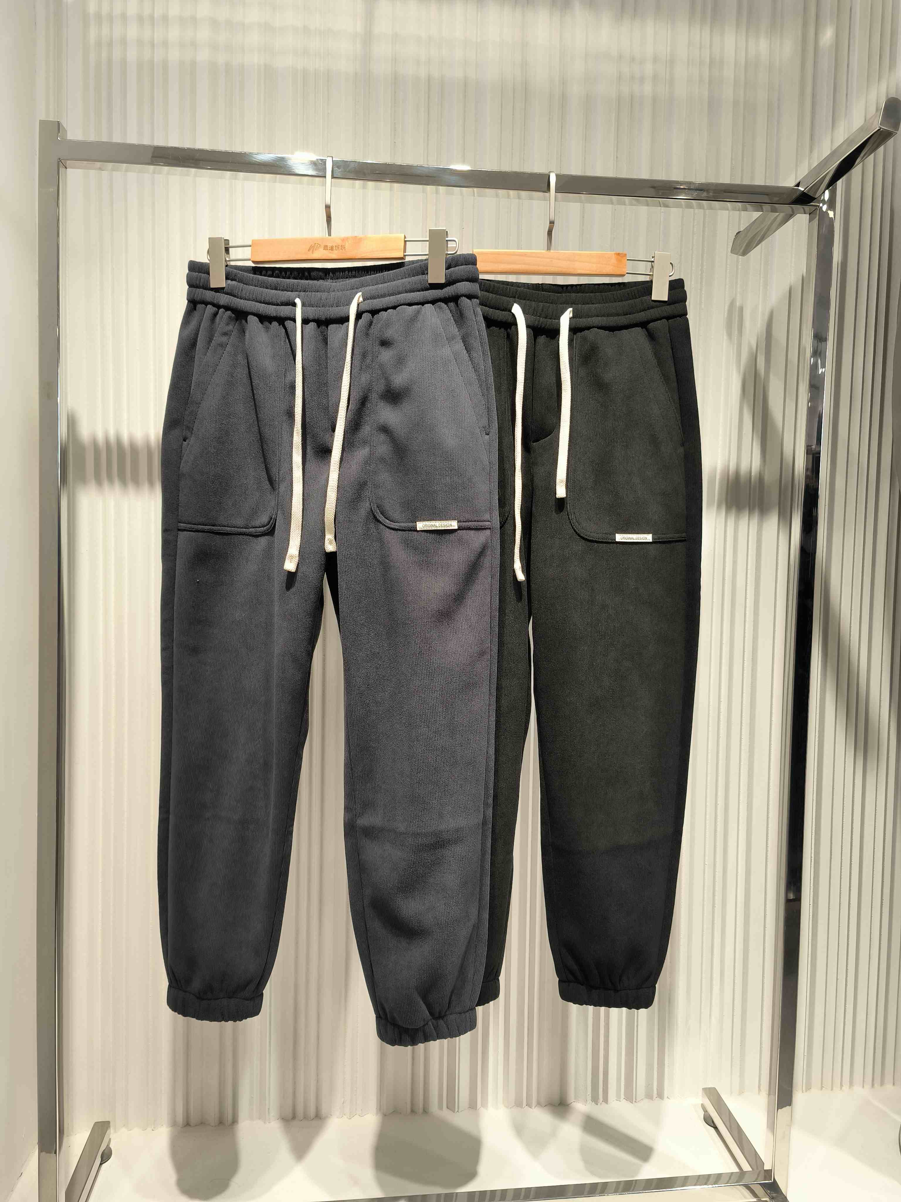 男装23秋冬新款休闲束脚灯芯绒运动裤0025-1522▲