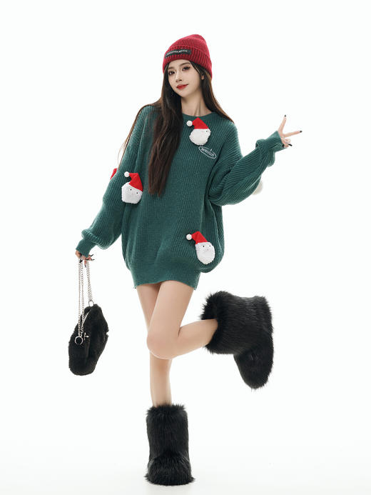 【服饰专场】秋冬新款实拍宽松美式复古圣诞风立体公仔套头毛衣 商品图1