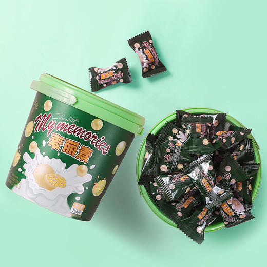 年货好物【童年的味道！唤醒你的童年回忆】金豪蒂脆心麦丽素黑巧克力糖果网红年货零食168g婚庆喜糖礼盒，糖皮酥脆，富有空气感的麦芽心醇香酥脆，独有的香甜馥郁顿时在口腔扩散。 商品图3