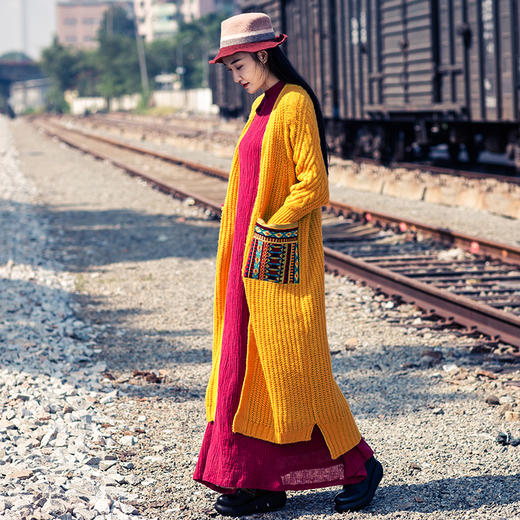 万里乘风毛衣针织外套 | 杨丽萍老师同款 | 黄色亮眼时尚 杏色温柔气质 | 现货加急发 商品图7