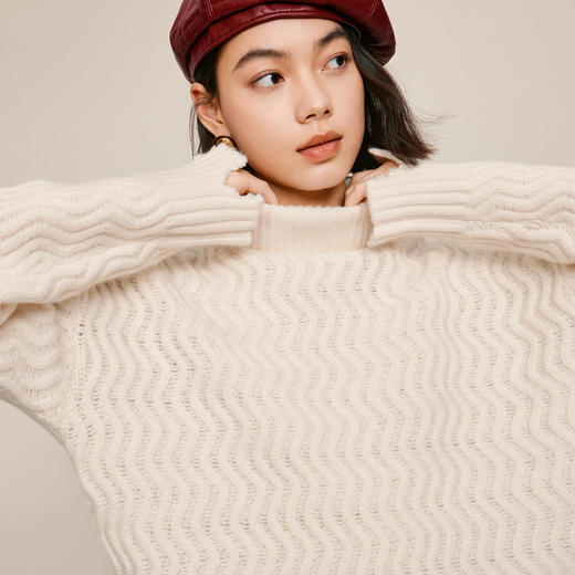 【严选】伊芙丽冬高领波浪条纹扭花毛衣1EC933691 商品图2