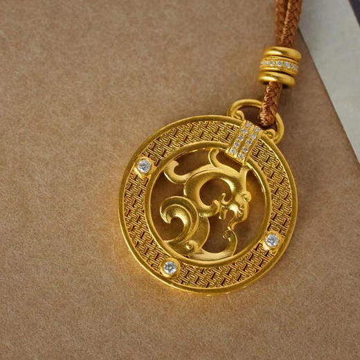古法黄金点钻系列 足金镶钻龙凤佩吊坠 商品图1