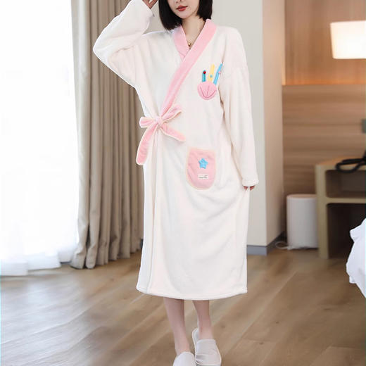 裁缝学苑AQ223 可穿可裹式浴袍冬睡袍纸样睡衣家居服打版裁剪样板 商品图2