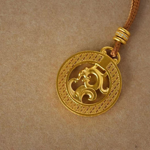 古法黄金点钻系列 足金镶钻龙凤佩吊坠 商品图3