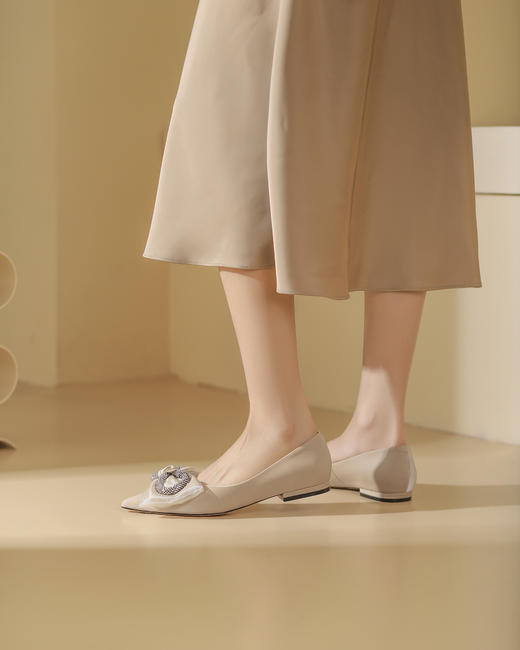 westory2024年春季新款晚风温柔细平跟尖头蝴蝶结配饰优雅气质女鞋S24AE56601 商品图8