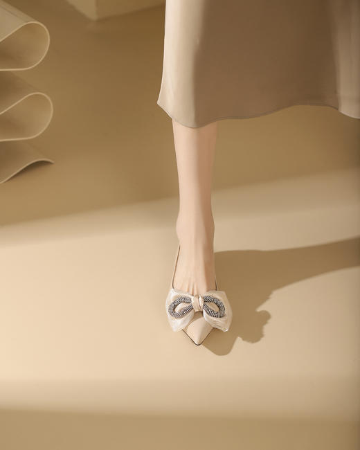 westory2024年春季新款晚风温柔细平跟尖头蝴蝶结配饰优雅气质女鞋S24AE56601 商品图5