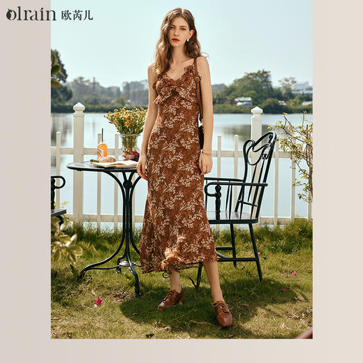 OLrain欧芮儿吊带连衣裙女早春2024年新款浪漫优雅印花收腰长裙 商品图0