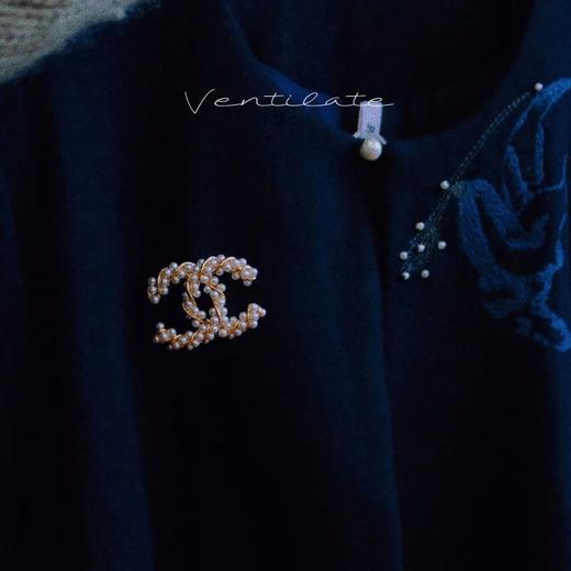 领取请先参加活动 限新粉 双C山茶花胸针 活动款普通下单不发货 商品图1