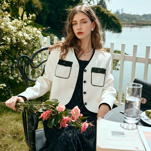 OLrain欧芮儿奶油杏短外套女早春2024新款简约气质小香风名媛上衣 商品图1