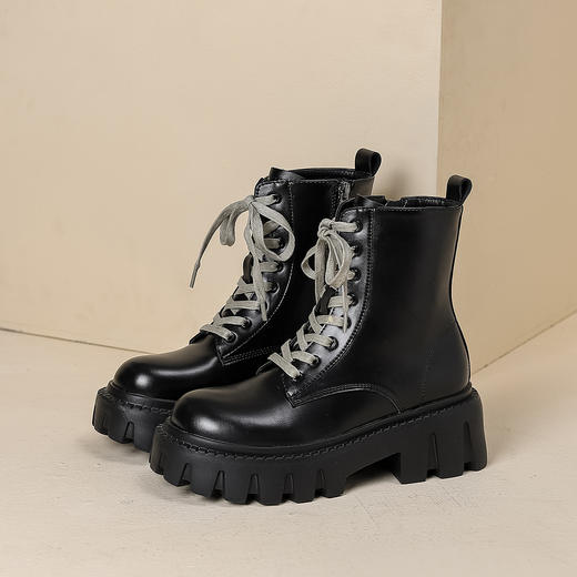 【女鞋专场】真皮厚底英伦马丁靴女2023年秋冬薄款增高小个子短靴白色显瘦单靴 商品图5