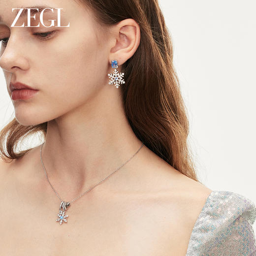 ZEGL圣诞雪花耳环女2023新款爆款秋冬高级感气质耳钉小众银针耳饰 商品图2