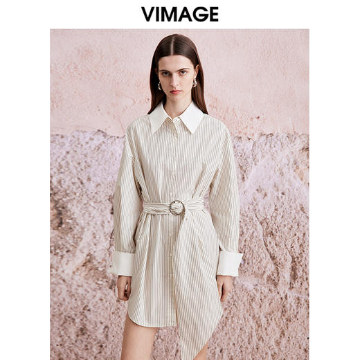 VIMAGE纬漫纪春季新款通勤气质条纹衬衫连衣裙V2107735 商品图1