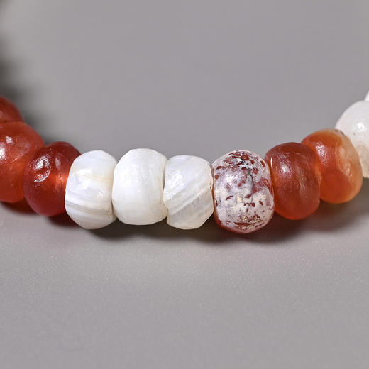 西亚高古红白玛瑙手串 商品图4