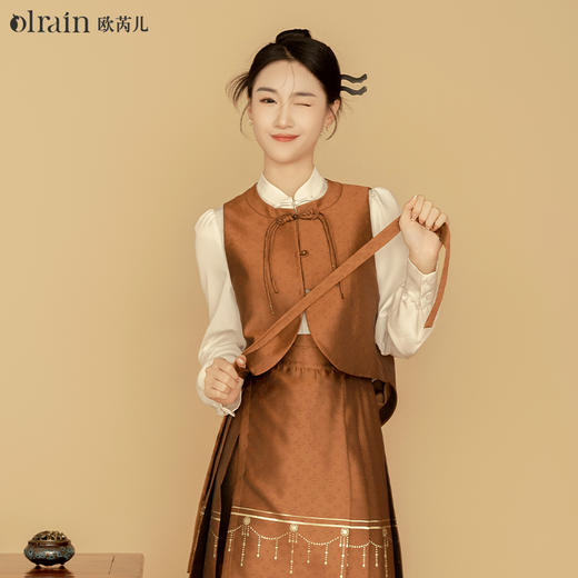 OLrain欧芮儿棕色国风马甲女早春2024年新款设计感暗纹提花外套 商品图0