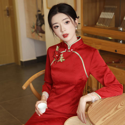 JQ-864 865秋冬新款加绒加厚红色回娘家旗袍长款单层长袖改良敬 酒服旗袍 商品图5