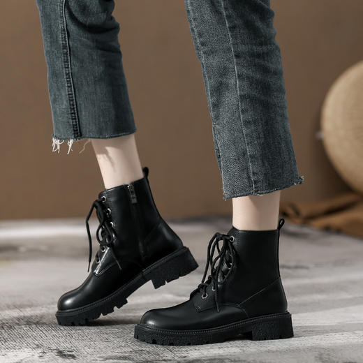 【女鞋专场】真皮厚底复古英伦风机车靴2022秋款棕色马丁靴女百搭小个子短靴子 商品图5