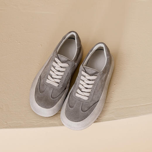 【女鞋专场】真皮复古圆头厚底休闲女鞋2023年新款内增高小白鞋系带板鞋女单鞋 商品图5