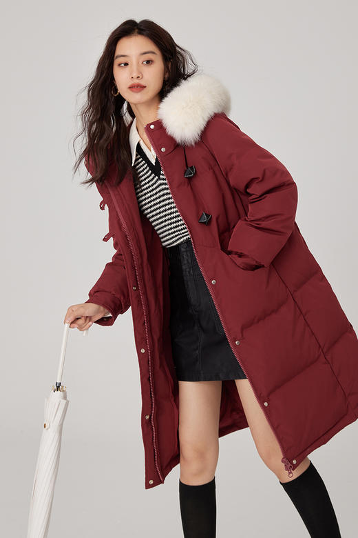 【年终特卖】熙世界北极狐毛领新年红色羽绒服女中长款保暖鸭绒外套2025冬新款 商品图6