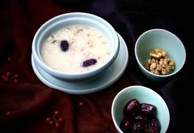 冬季养生核桃红枣粥