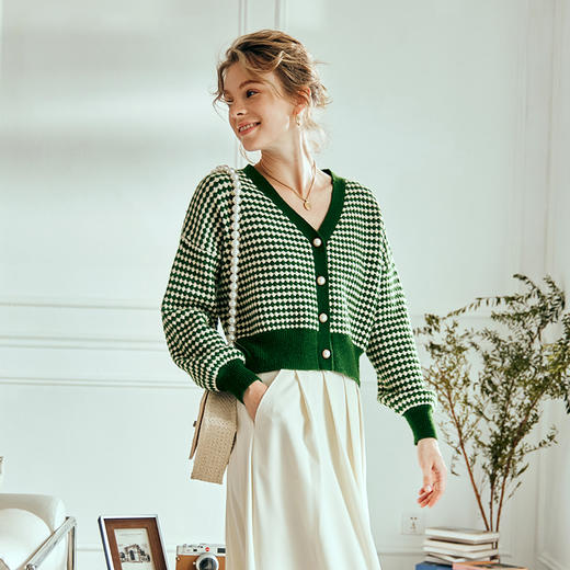 OLrain欧芮儿条纹针织衫女早春2024年新款慵懒风v领薄开衫外套 商品图4