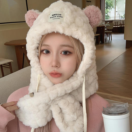 【不挑脸型！显脸小】韩版可爱小熊耳朵帽子围巾一体，冬季女毛绒帽保暖护耳骑行包头冷帽，毛绒柔软质地，轻盈舒适，保暖护耳 商品图6