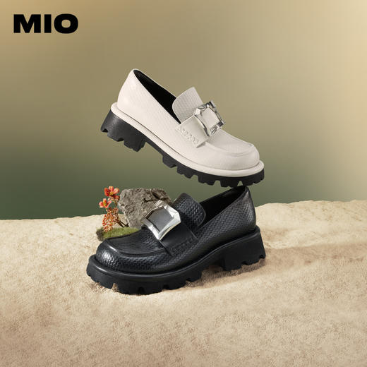 MIO米奥春季纯色中跟深口单鞋简约方扣通勤厚底乐福鞋女鞋M241532618 商品图0